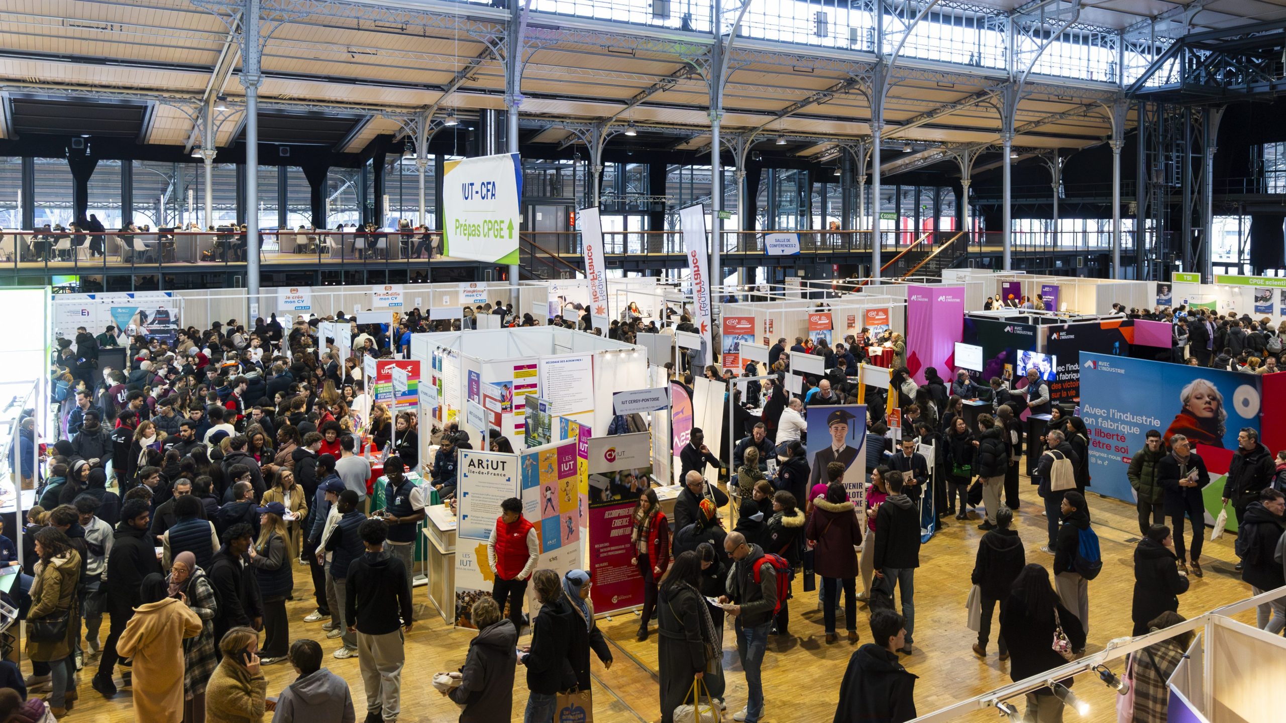 Une photo du salon postbac 2025